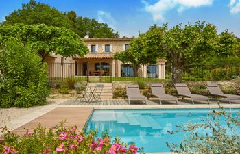 Villa Ventoux Holiday Home