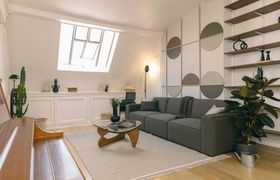 Photo of mansard-nest