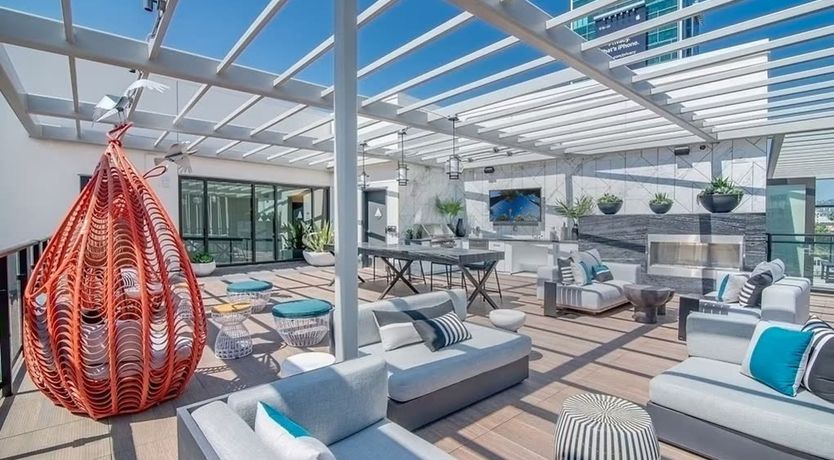 Photo of Hollywood Hills View