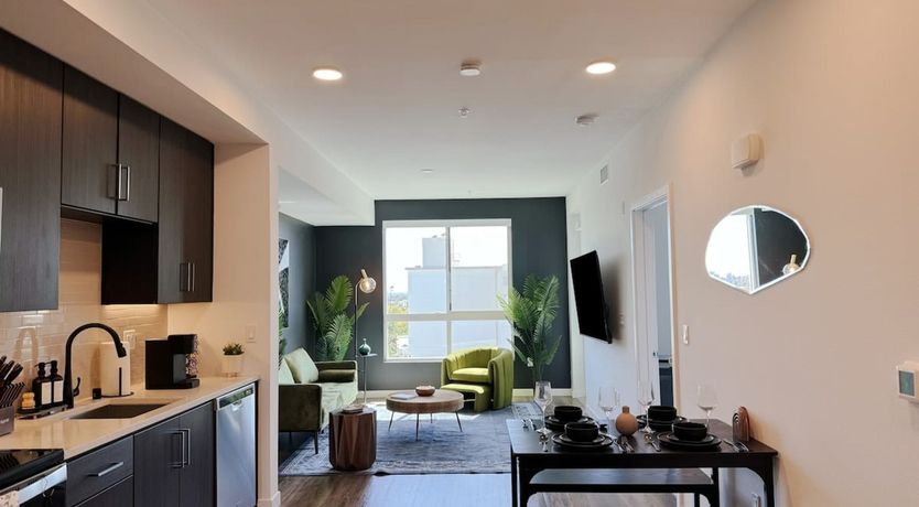 Photo of Hollywood Sign View