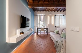 Boutiques & Landmarks Holiday Home