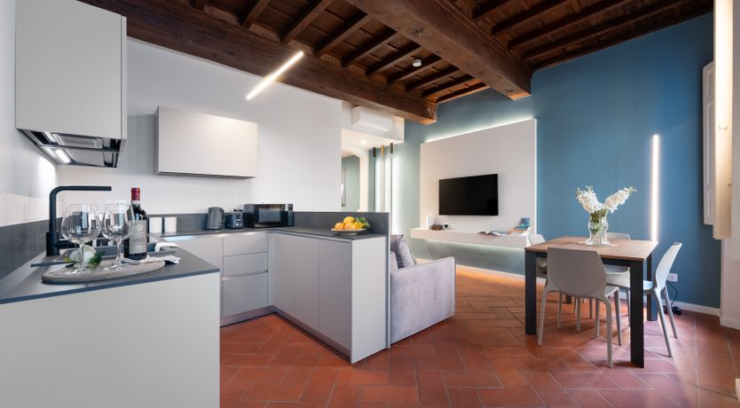 Photo of Boutiques & Landmarks