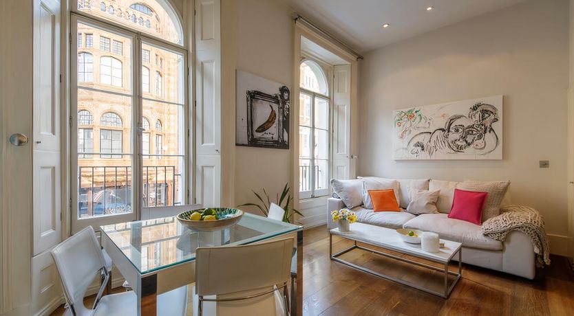 Photo of Mayfair Light