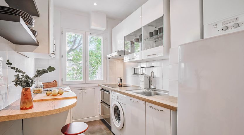 Photo of By The Quai