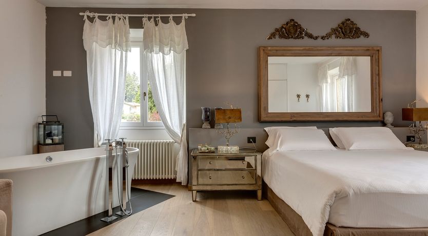 Photo of Vine & Sunlight