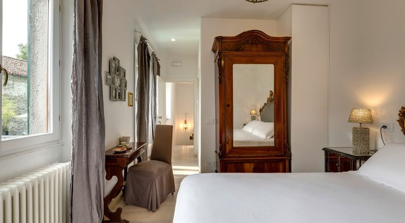 Photo of Vine & Sunlight