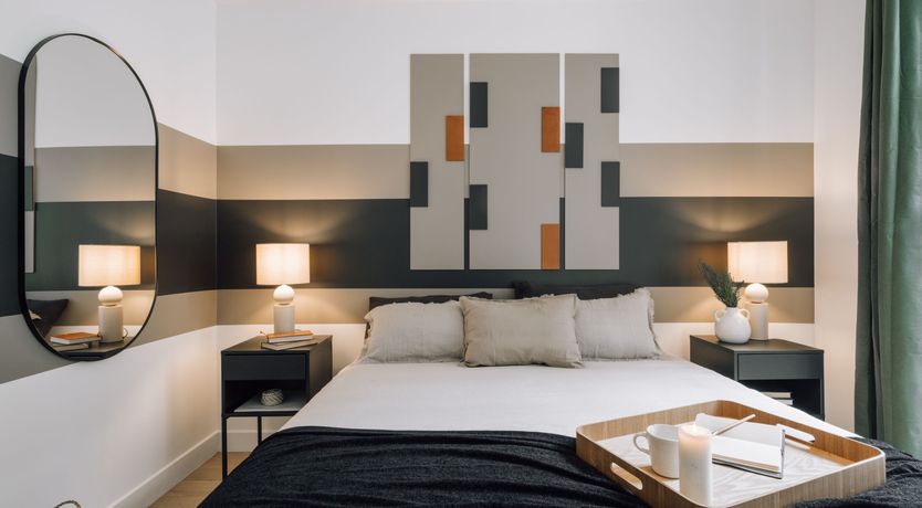 Photo of Orange & Noir