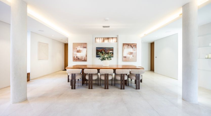 Photo of A Hint of Oak