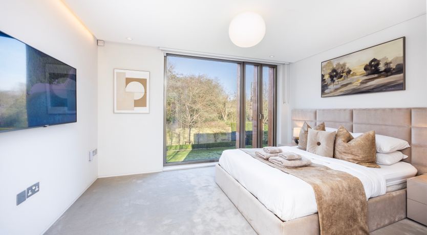 Photo of A Hint of Oak