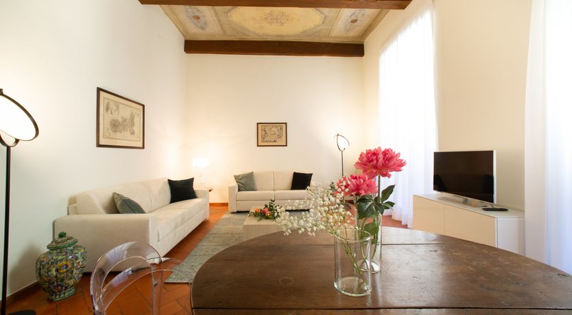 Photo of Frescoed Love