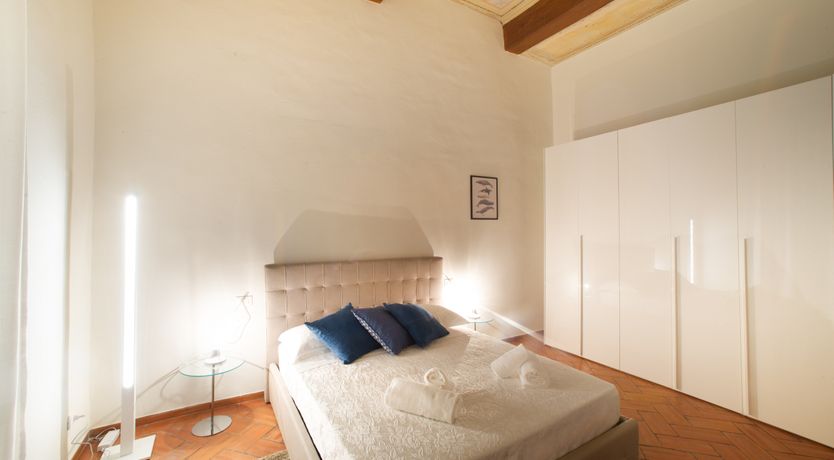 Photo of Frescoed Love