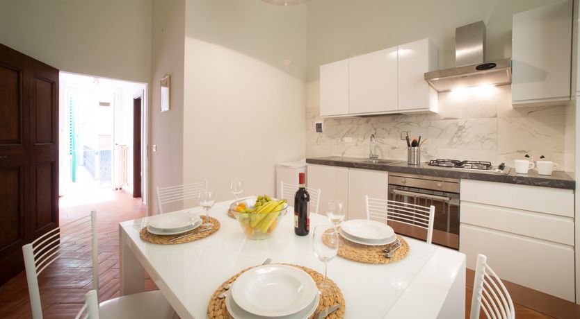 Photo of Frescoed Love