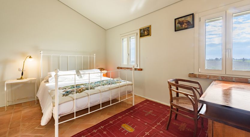 Photo of The Etruscan Lady