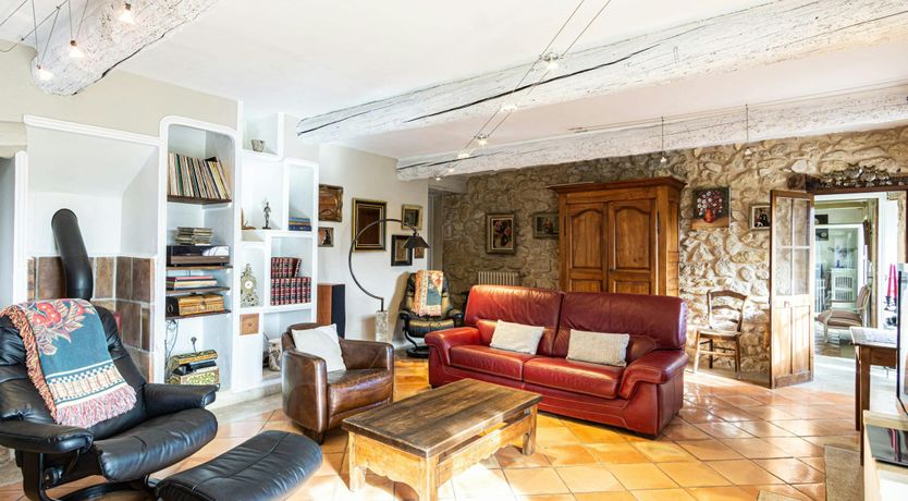 Photo of Under The Linden Tree