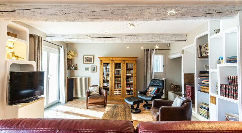 Photo of Under The Linden Tree