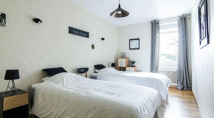 Photo of Under The Linden Tree