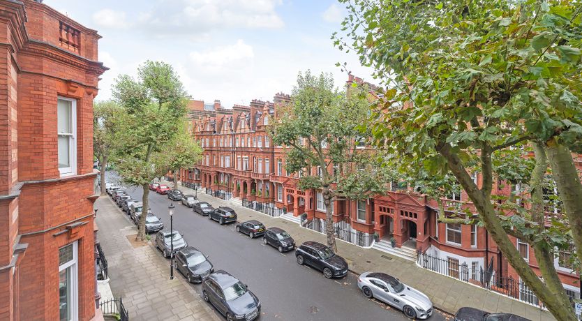 Photo of A Sloane Surprise