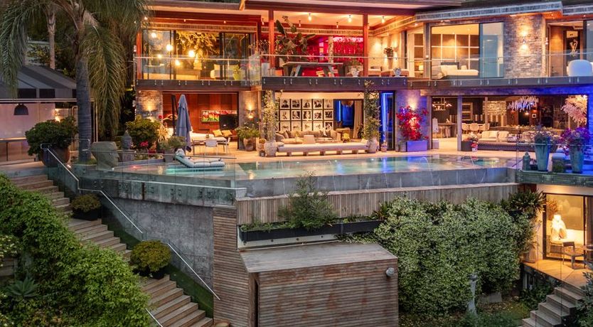 Photo of Hollywood Icon