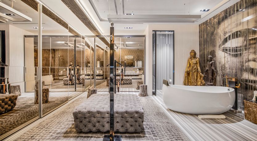 Photo of Hollywood Icon