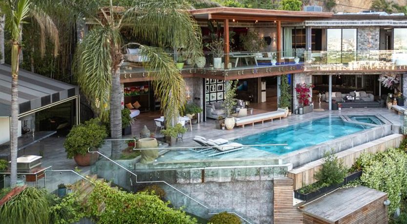 Photo of Hollywood Icon