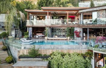 Hollywood Icon Holiday Home