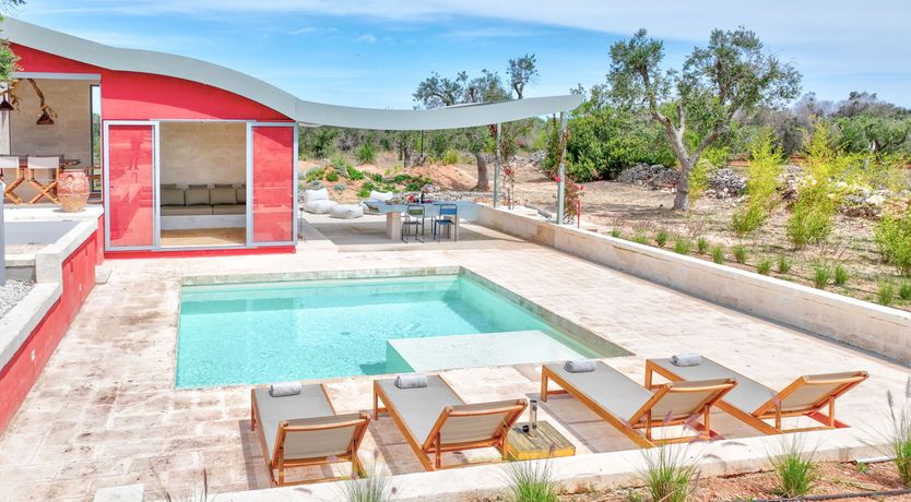 Photo of Stone & Nectarine