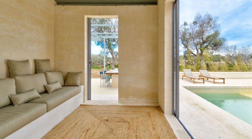 Photo of Stone & Nectarine