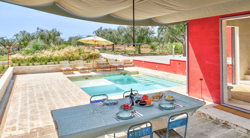 Photo of Stone & Nectarine