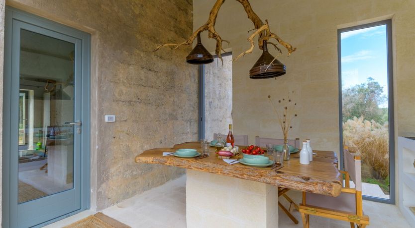 Photo of Stone & Nectarine