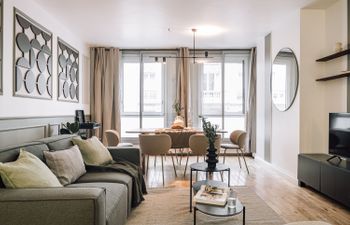 Trocadéro Style Holiday Home