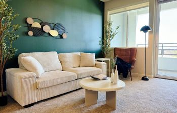 Hollywood Style Holiday Home