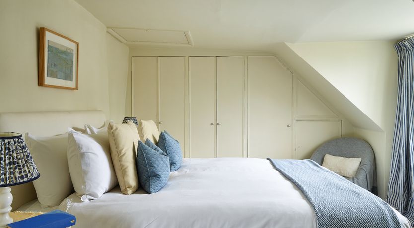 Photo of River & Roses