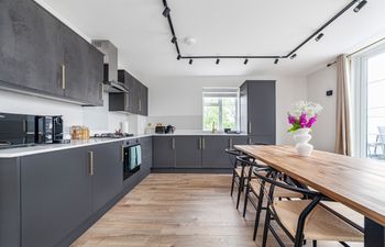 The Wembley Penthouse Holiday Home