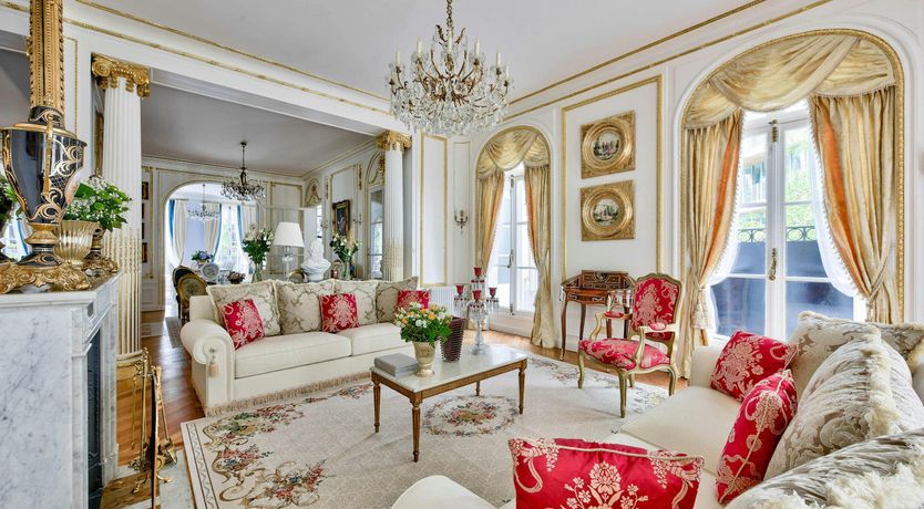 Photo of King of Paris