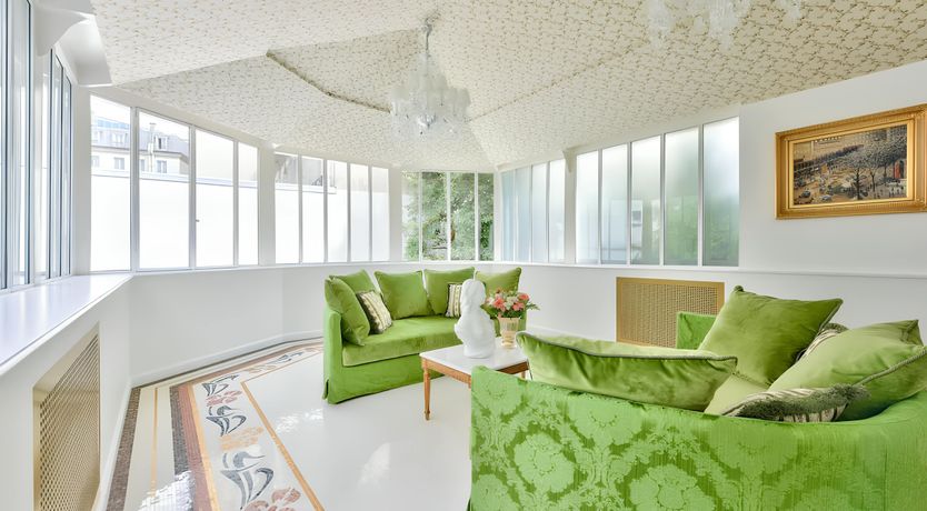 Photo of King of Paris