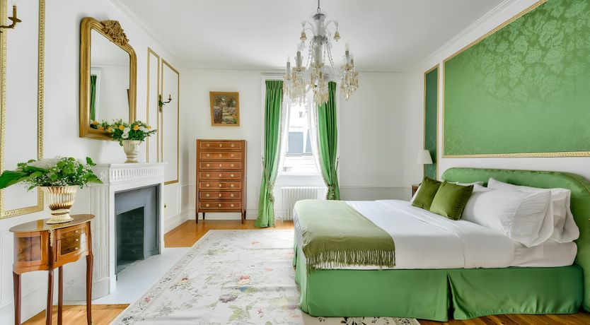 Photo of King of Paris