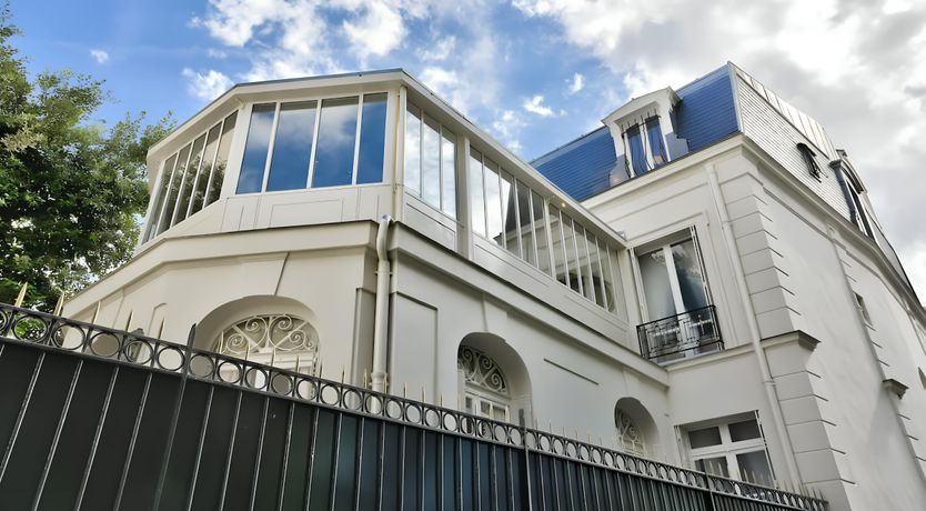 Photo of King of Paris