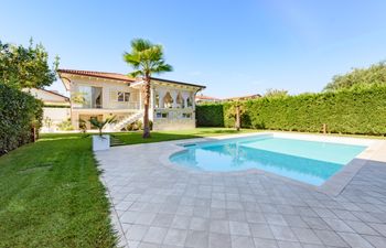 Light of Joy Holiday Home