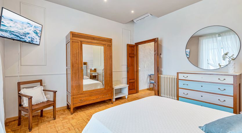 Photo of Acquamarina