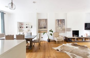 Lost in Little Venice Holiday Home