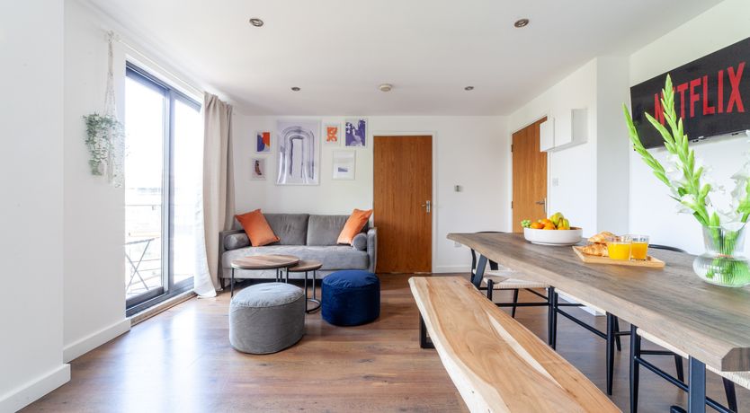 Photo of Hackney Sunshine