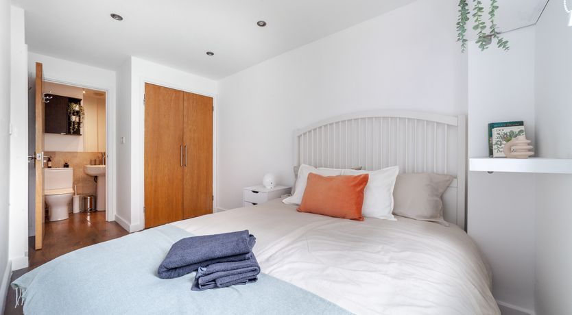 Photo of Hackney Sunshine