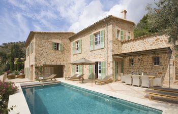 The Song of the Sun Holiday Home