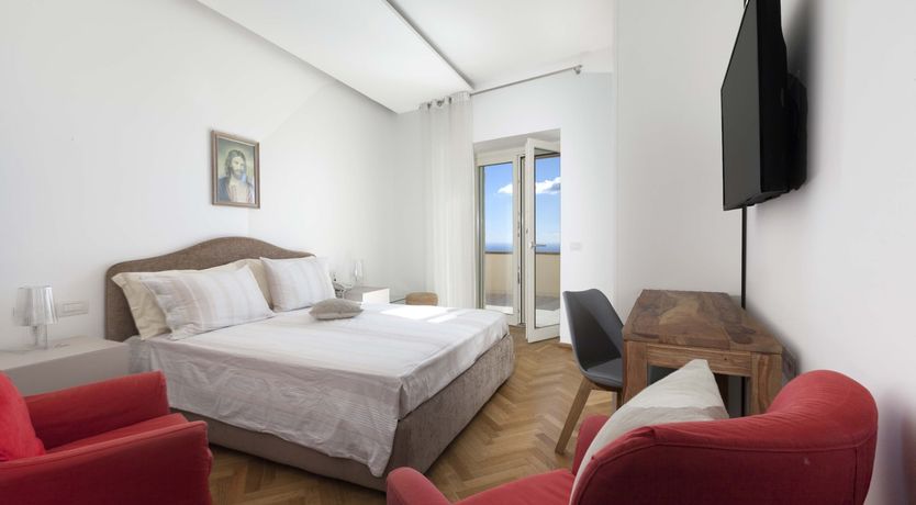 Photo of Amalfi Coast Chic