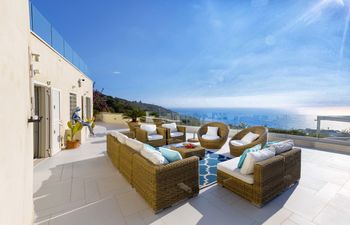 Amalfi Coast Chic Holiday Home