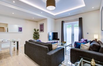 Forever Charm Holiday Home