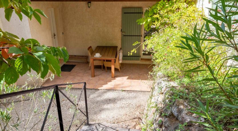 Photo of Provence Roses