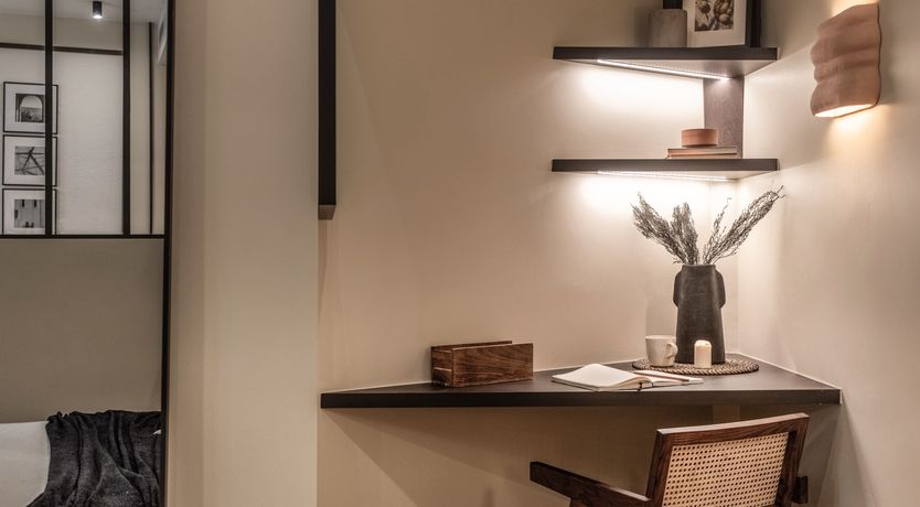 Photo of The Auteuil Embrace