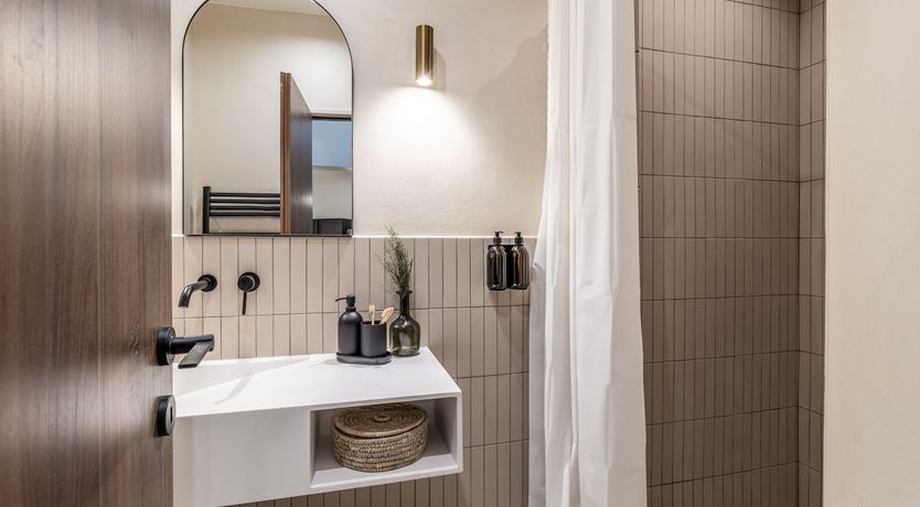 Photo of The Auteuil Embrace