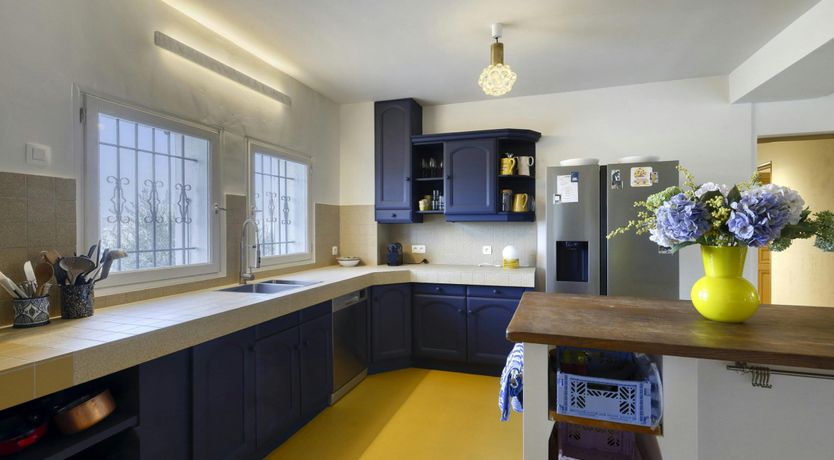 Photo of Lavender & Vines